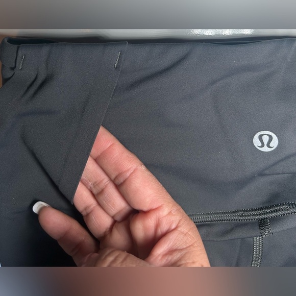 Lululemon Black-Gray Caprice Athletic Leggings size 6 🏋️‍♀️🏋️‍♀️🏋️‍♀️ (F) - Picture 8 of 8